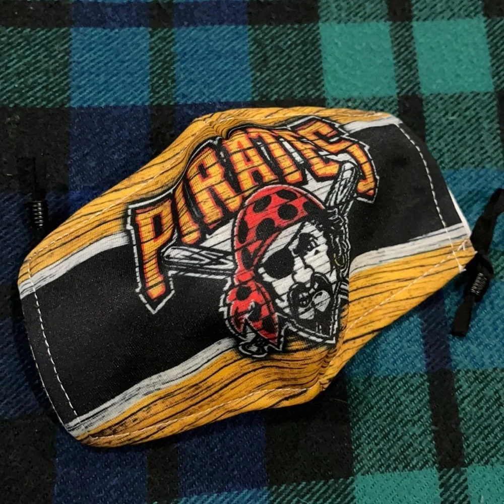 6/$20 New Pirates face mask